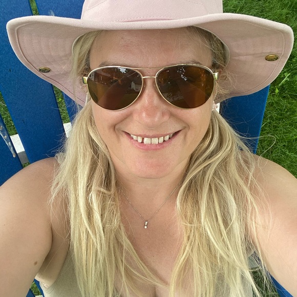 Meet your Posher, Jen - Picture 1 of 1